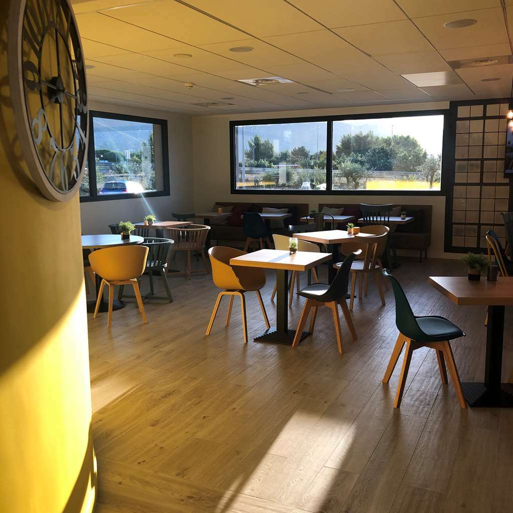 Campanile Marseille Est - Aubagne Otel Restoran fotoğraf